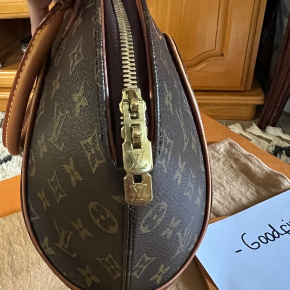 ‼️🌺Authentic Louis Vuitton Ellipse in PM size 🌸‼️ - Picture 5 of 12
